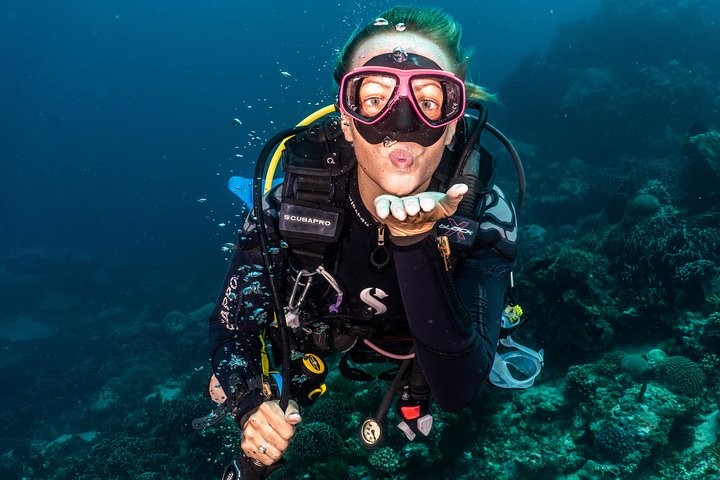 Curso de aguas abiertas en Tulamben - Obtener la certificación en Bali