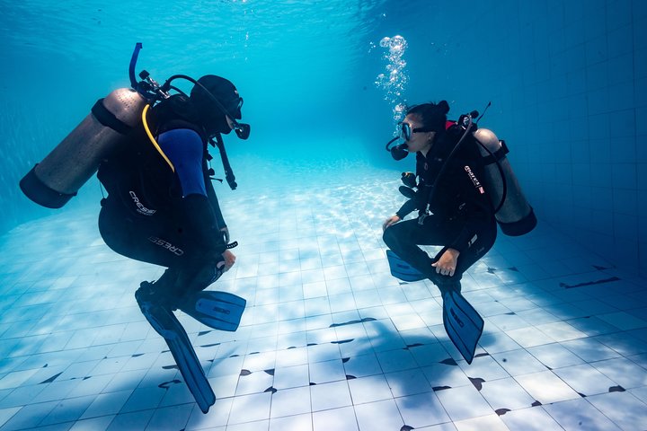 Curso de aguas abiertas en Tulamben - Obtener la certificación en Bali