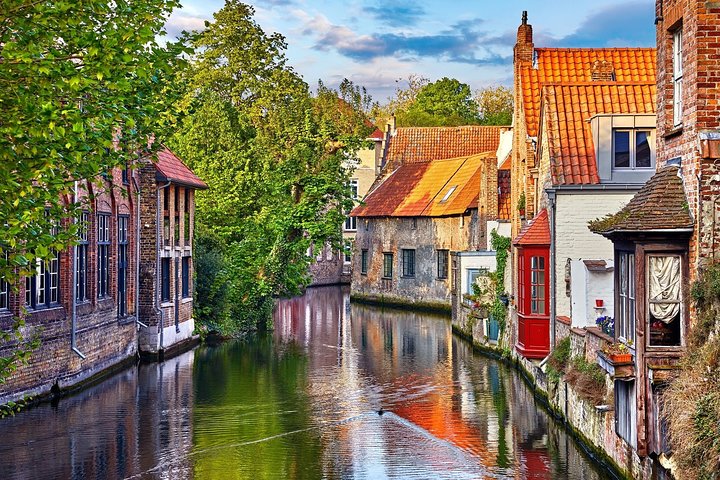 Luchthaventransfer Brussel (BRU) van of naar Brugge (3 pax sedan)