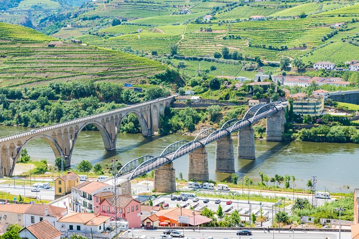 Douro Valley Tour : wijnproeverij, cruise en lunch vanuit Porto
