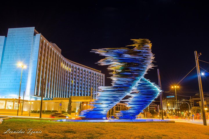 Tour privato di lusso di 3 ore di luci e viste della città di Atene di notte