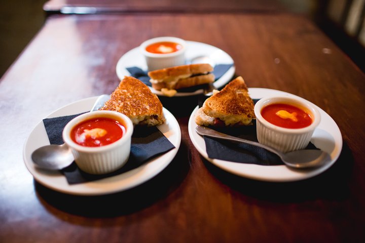 Tour gastronómico por Carytown con Discover Richmond Tours