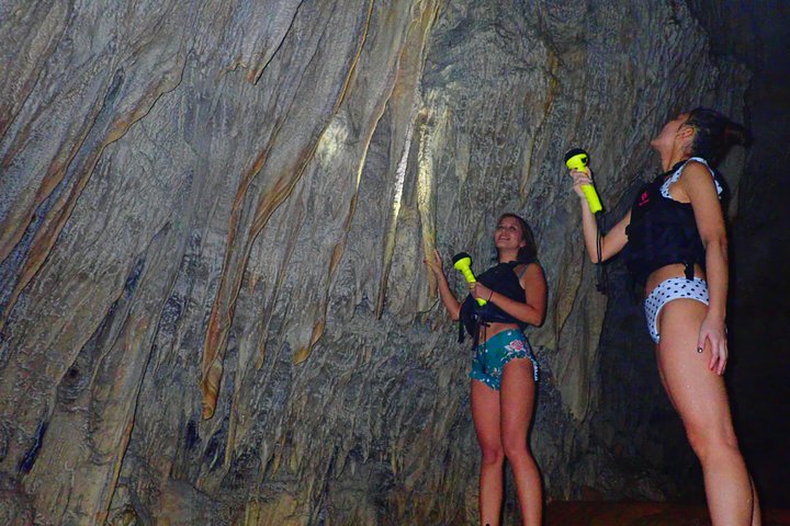 Okinawa Miyako Ganztages-SUP-Kürbishöhle und Kanuabenteuer