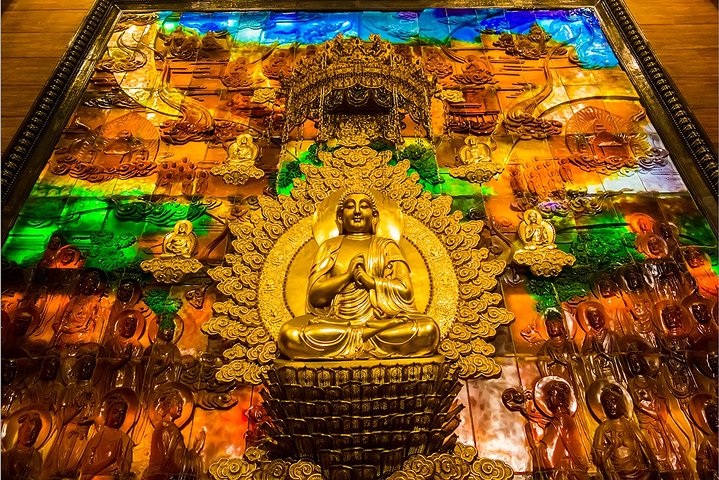 Tour privato del Wuxi Lingshan Buddhist Scenic Spot e Tai Lake