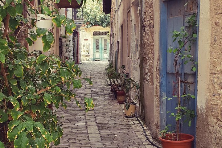 Troodos Mountains Villages: All Inclusive Food & Wine Day Tour
