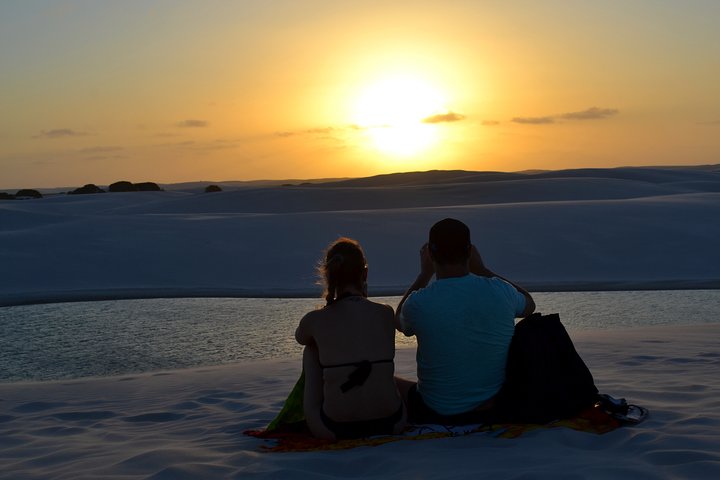 Excursión de medio día a las dunas de arena de Lençóis Maranhenses con puesta de sol