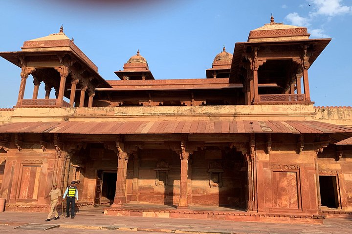 Privat transfer från Jaipur till Agra inklusive Fatehpur Sikri