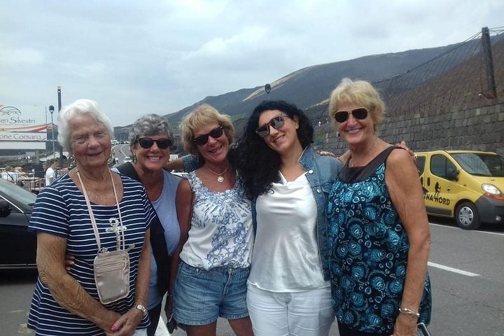 Desde Siracusa : Tour Privado Monte Etna con Almuerzo en Bodega Etna