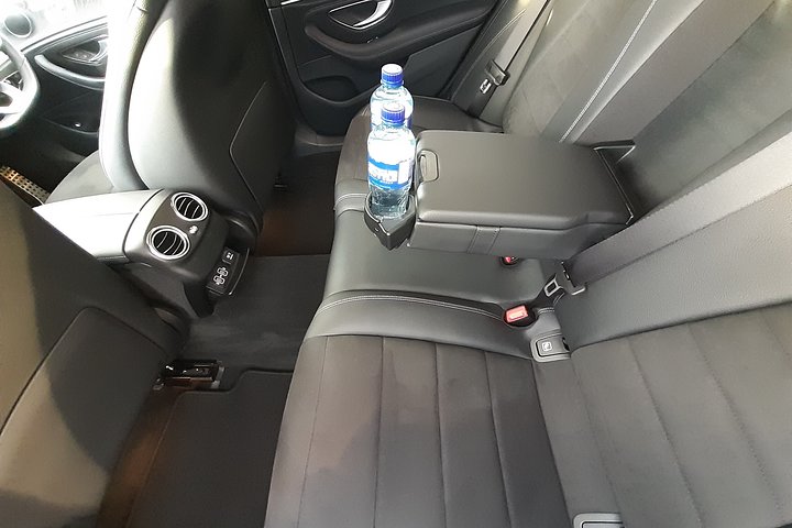 Ballygary House Hotel & Spa naar Dublin Airport Premium Car Service