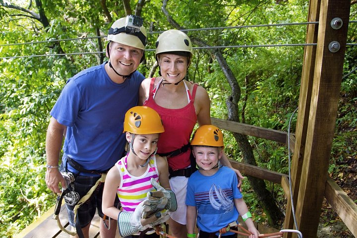 Puntarenas Zipline & River Boat Tours. Puntarenas Landausflug