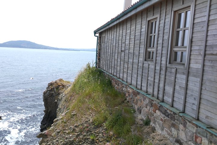 Visita l'esclusiva e unica isola bulgara del Mar Nero, Saint Anastasia