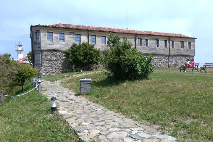 Visita l'esclusiva e unica isola bulgara del Mar Nero, Saint Anastasia