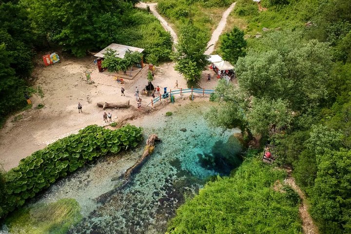 Tour en Jeep Saranda, Ojo Azul, Castillo, Playa Secreta y Off-Road