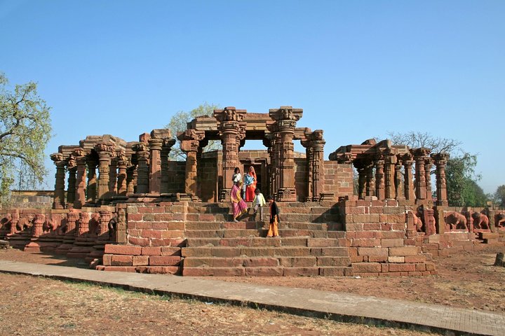 Jyotirlinga-resa: Privat dagstur från Indore till Omkareshwar