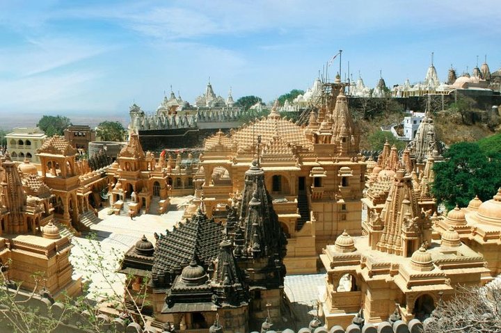 Colinas y templos divinos: recorrido de senderismo por el templo Jain de Palitana