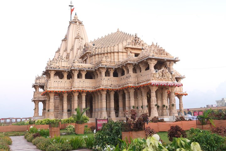 Soggiorno storico e spirituale: tour da Rajkot a Somnath