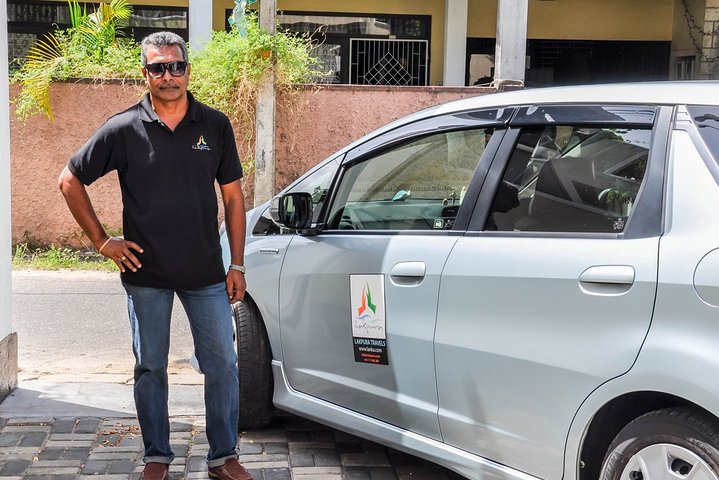 Transferência privada de Delhousie City para Colombo (CMB) Airport