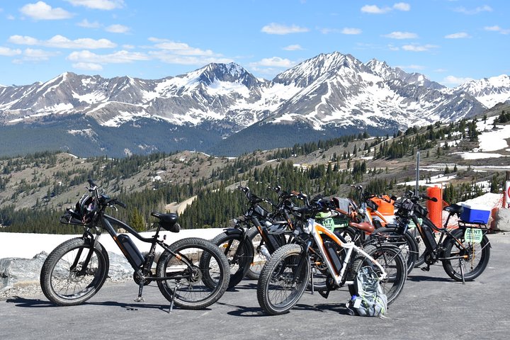 Lej en e-cykel, og oplev en sjov, ny måde at udforske Buena Vista, CO på!
