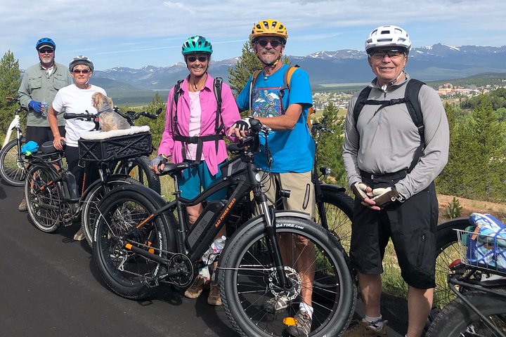Lej en e-cykel, og oplev en sjov, ny måde at udforske Buena Vista, CO på!