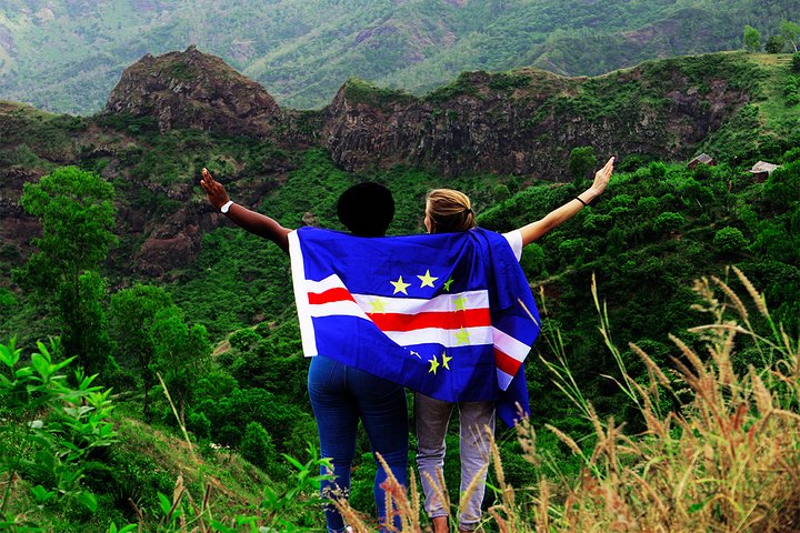 Santo Antão: visite d'une journée complète de l'île et visite du cratère du volcan Cova de Paúl