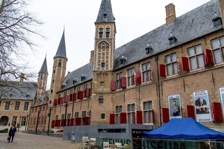 Jeu de piste en ligne Middelburg : explorez la ville à votre rythme