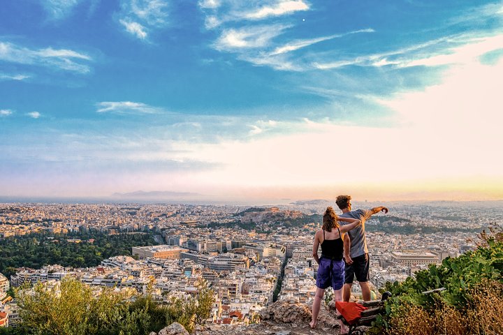 Tour privato di lusso di 3 ore di luci e viste della città di Atene di notte