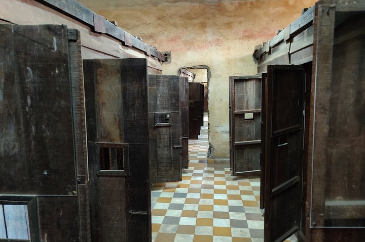 Phnom Penh Vital Discovery-Full Day Tour (Incluindo todos os serviços)