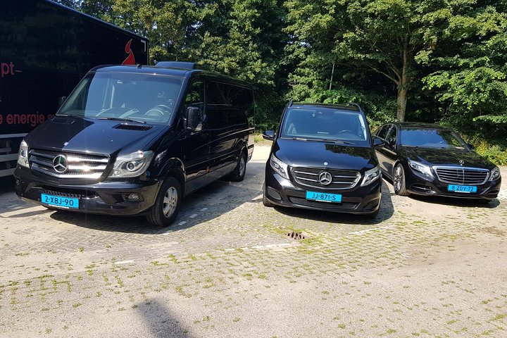 Privétransfer van Zaandam naar AMS Amsterdam Schiphol Airport
