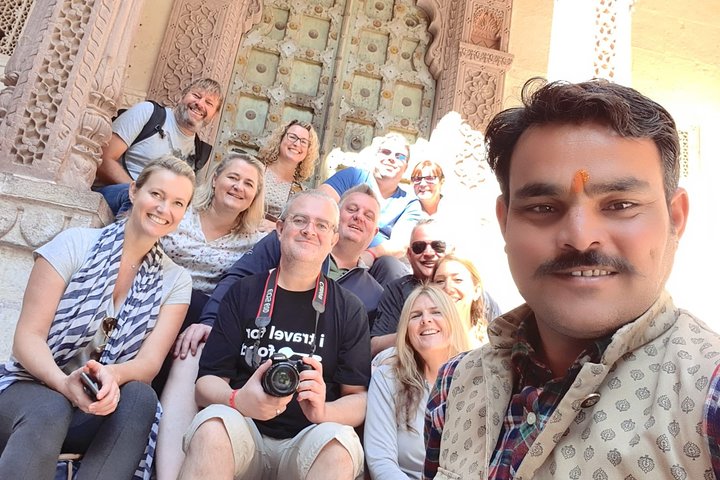 Mehrangarh Fort and Blue City Historic Tour with Local Guide