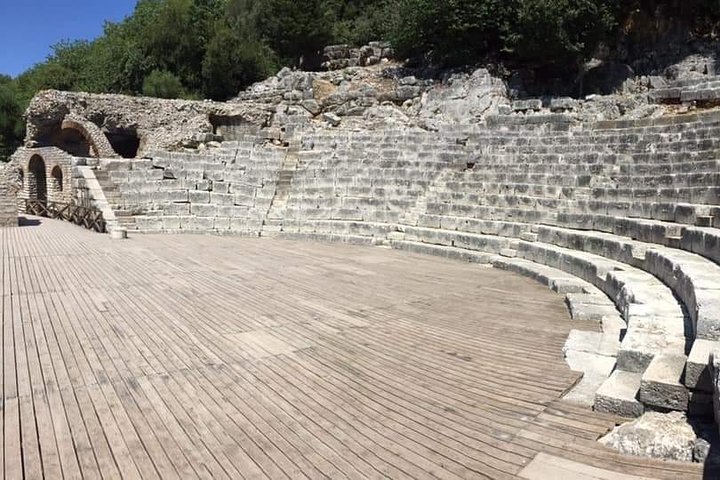 Vanuit Sarande: rondleiding door Blue Eye, Butrint, Ksamil & Lekuresi Castle