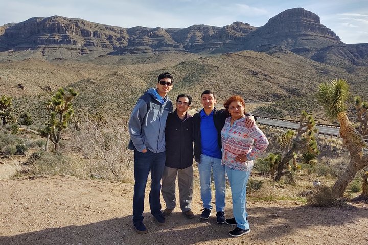 Passeio de Dia em Grupo Pequeno pelo West Skywalk do Grand Canyon a partir de Laughlin, NV