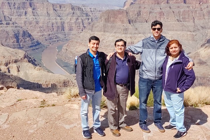 Passeio de Dia em Grupo Pequeno pelo West Skywalk do Grand Canyon a partir de Laughlin, NV