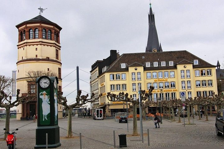 Transferência de chegada: Aeroporto DUS para Dusseldorf de carro de negócios