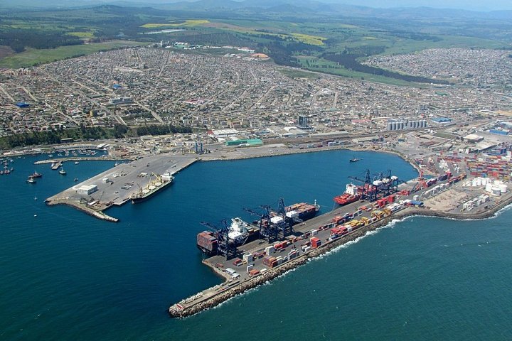 San Antonio Port til Santiago Airport eller Hotel Private Transfer