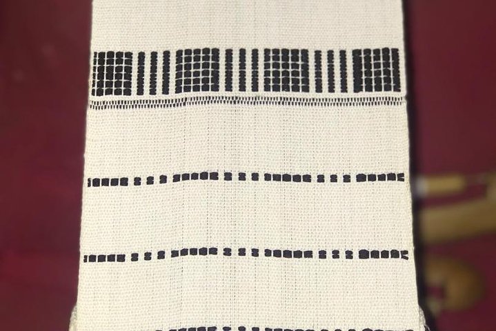 Tour culturale privato dei panni tradizionali di Kente e Adinkra
