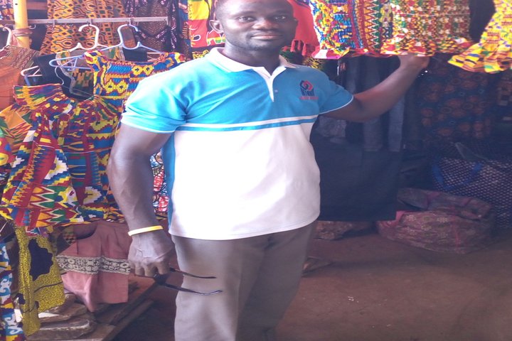 Tour culturale privato dei panni tradizionali di Kente e Adinkra
