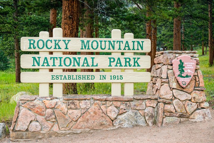 Rocky Mountain National Park Guided Small Group Tour