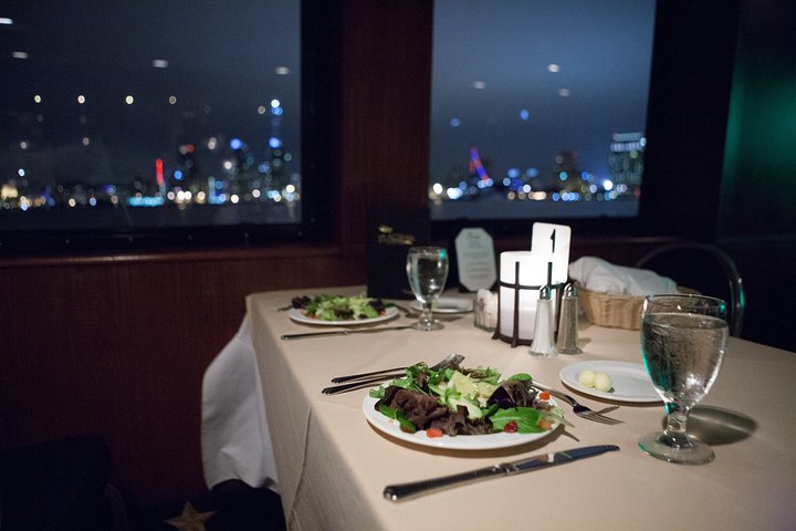 Crucero con cena por el puerto de San Diego