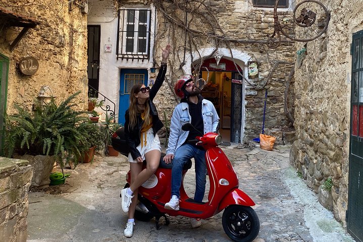 Vespa Tour in Sanremo voor een halve dag