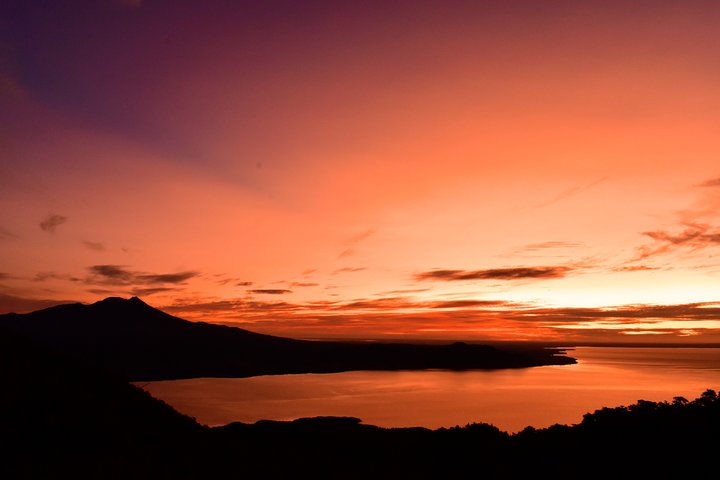 Visite partagée Premium d'une demi-journée au coucher du soleil au volcan Osorno