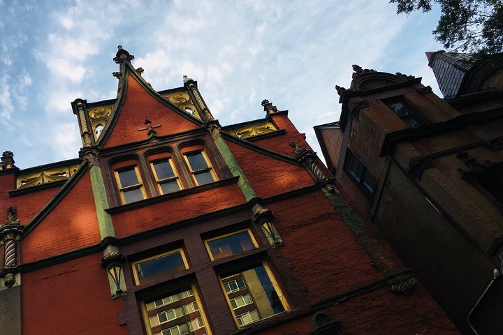 Old Louisville Ghost Tour som anbefalt av The New York Times @ 4th og Ormsby