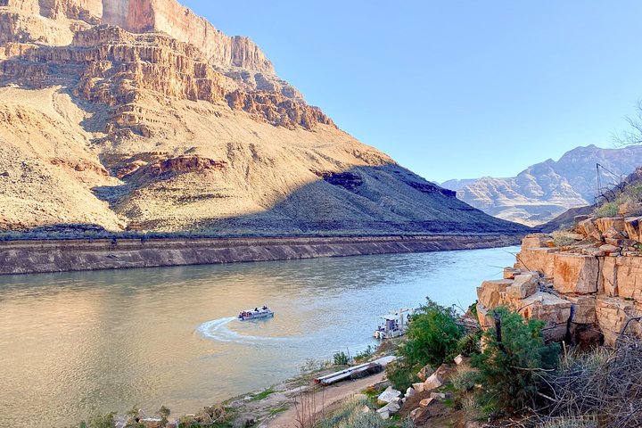 Grand Canyon West Heli Tour med bådtur og valgfrit adgangskort
