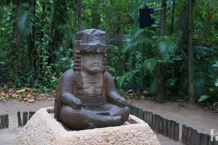 Stadtrundfahrt durch Villahermosa mit La Venta Museum und Yumká Zoo