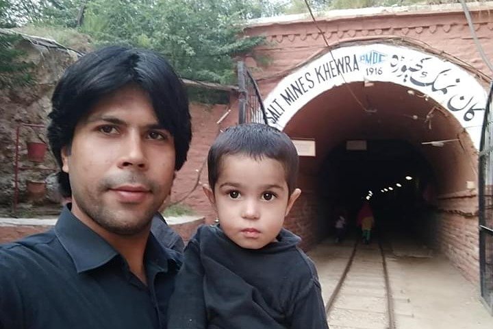 From Islamabad: Khewra Salt Mine, Kallar Kahar & Katas Raj Temple Day Trip