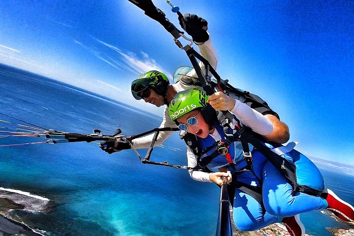 Bronze Tandem Paragliding Voo no Sul de Tenerife com Pick-up
