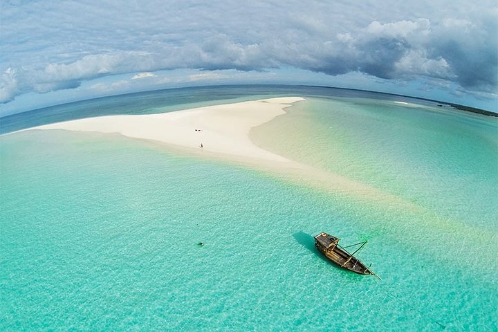 Piquenique de dia inteiro em Sandbank na Ilha de Pemba