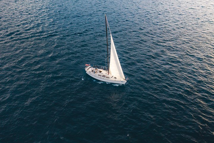 2-stündige Segelkreuzfahrt auf dem Lake Tahoe