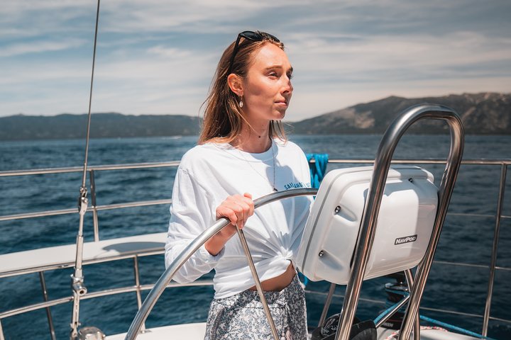 2-stündige Segelkreuzfahrt auf dem Lake Tahoe