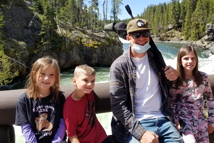 Visite privée de Yellowstone : sites emblématiques, faune, randonnées familiales + déjeuner