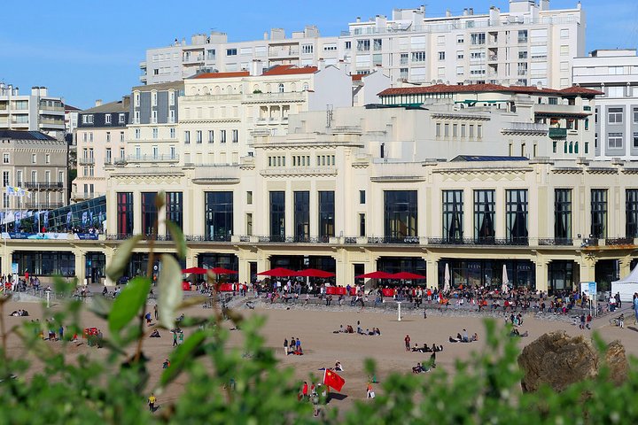 Tour privado a pie de 3 horas por Biarritz con guía oficial